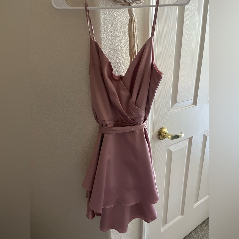Homecoming dress! Worn once. Size M. Brand “B. Darlin”.